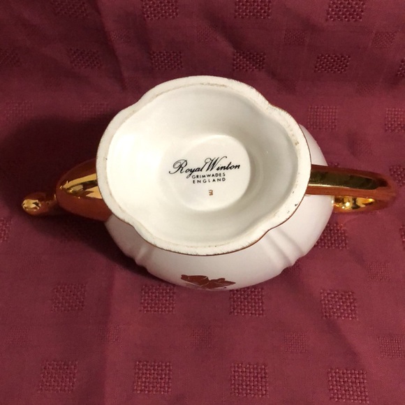 🇬🇧Exquisite 🇬🇧Vintage Golden 50th Anniversary Royal Winton Tea Set. - Picture 6 of 16